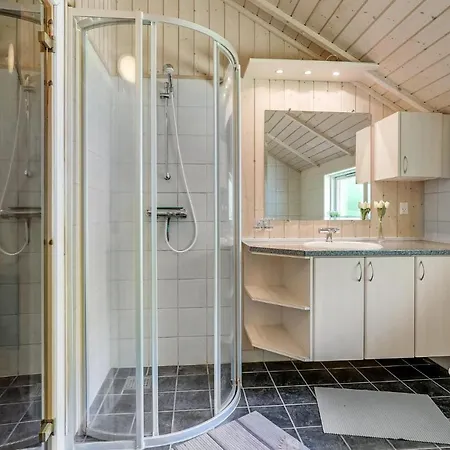 Three-bedroom In Σπίτι διακοπών *