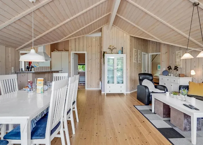 Three-bedroom In Dom wakacyjny